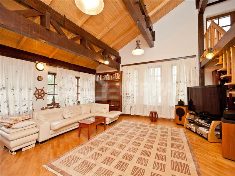 2-этажный коттедж 600 м² с отделкой