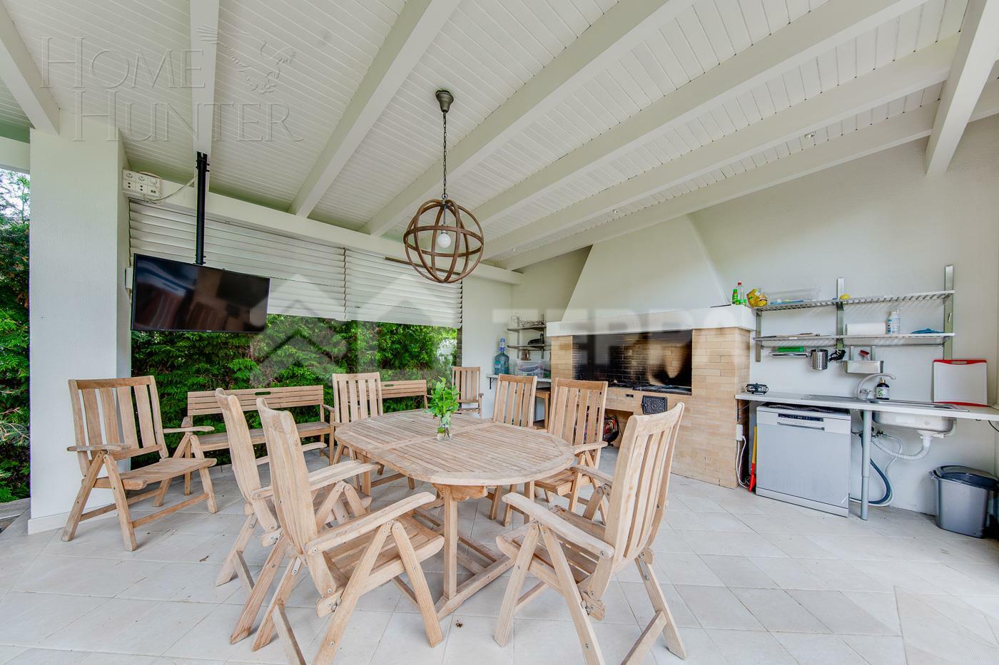 2-этажный коттедж 700 м² с отделкой