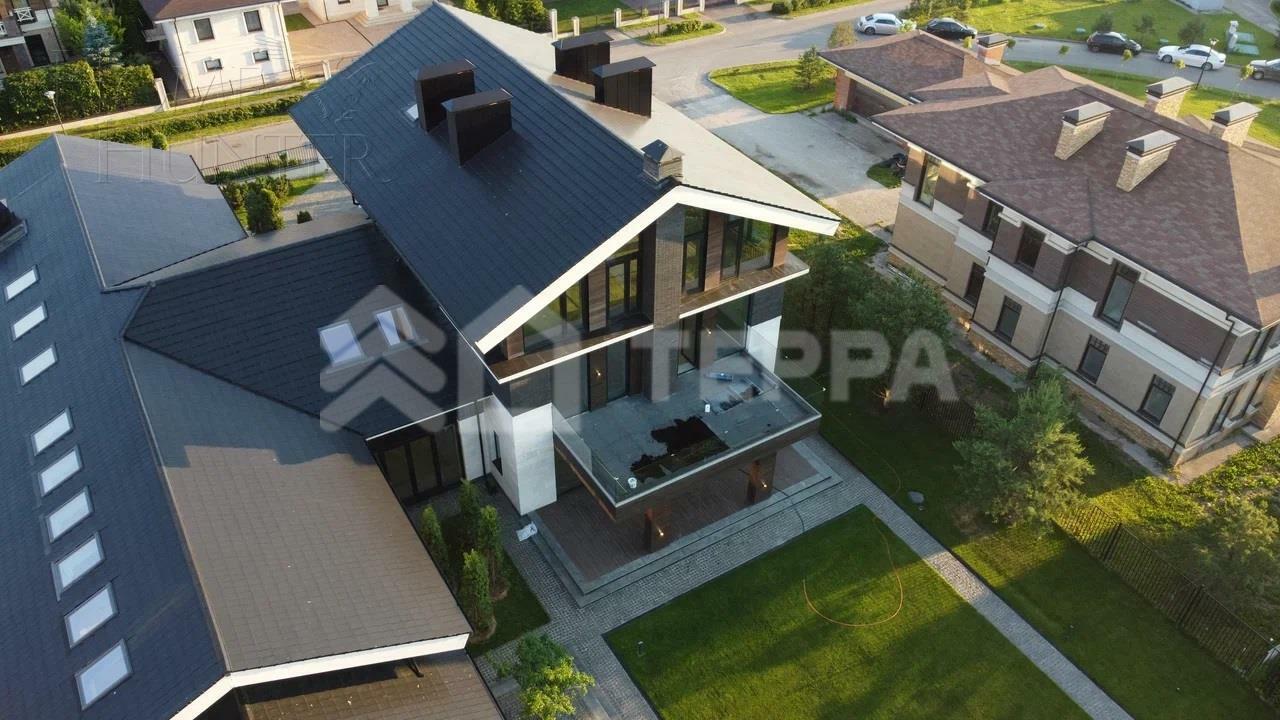 3-этажный коттедж 1 770 м² без отделки