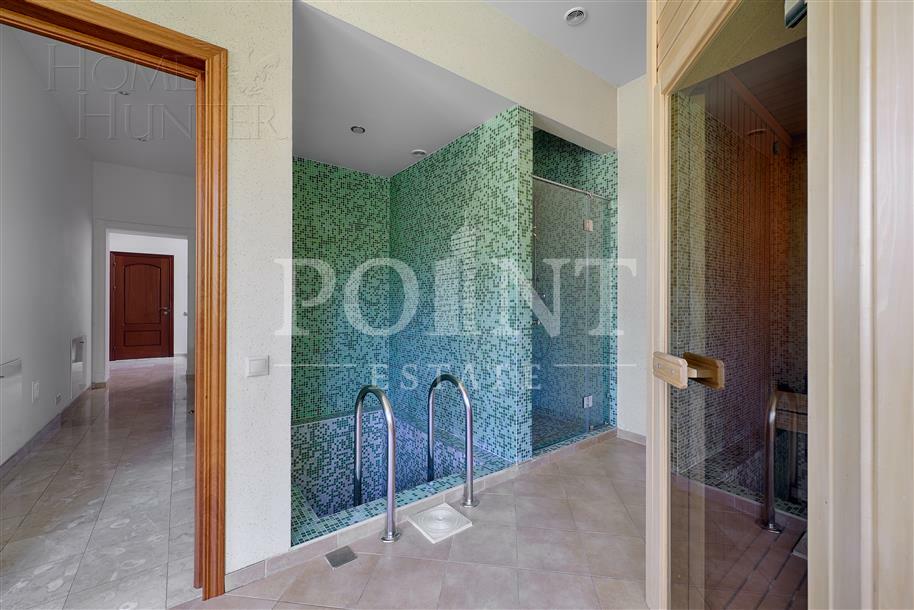 2-этажный коттедж 350 м² с отделкой