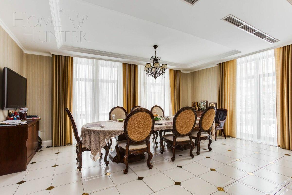 2-этажный коттедж 550 м² с отделкой