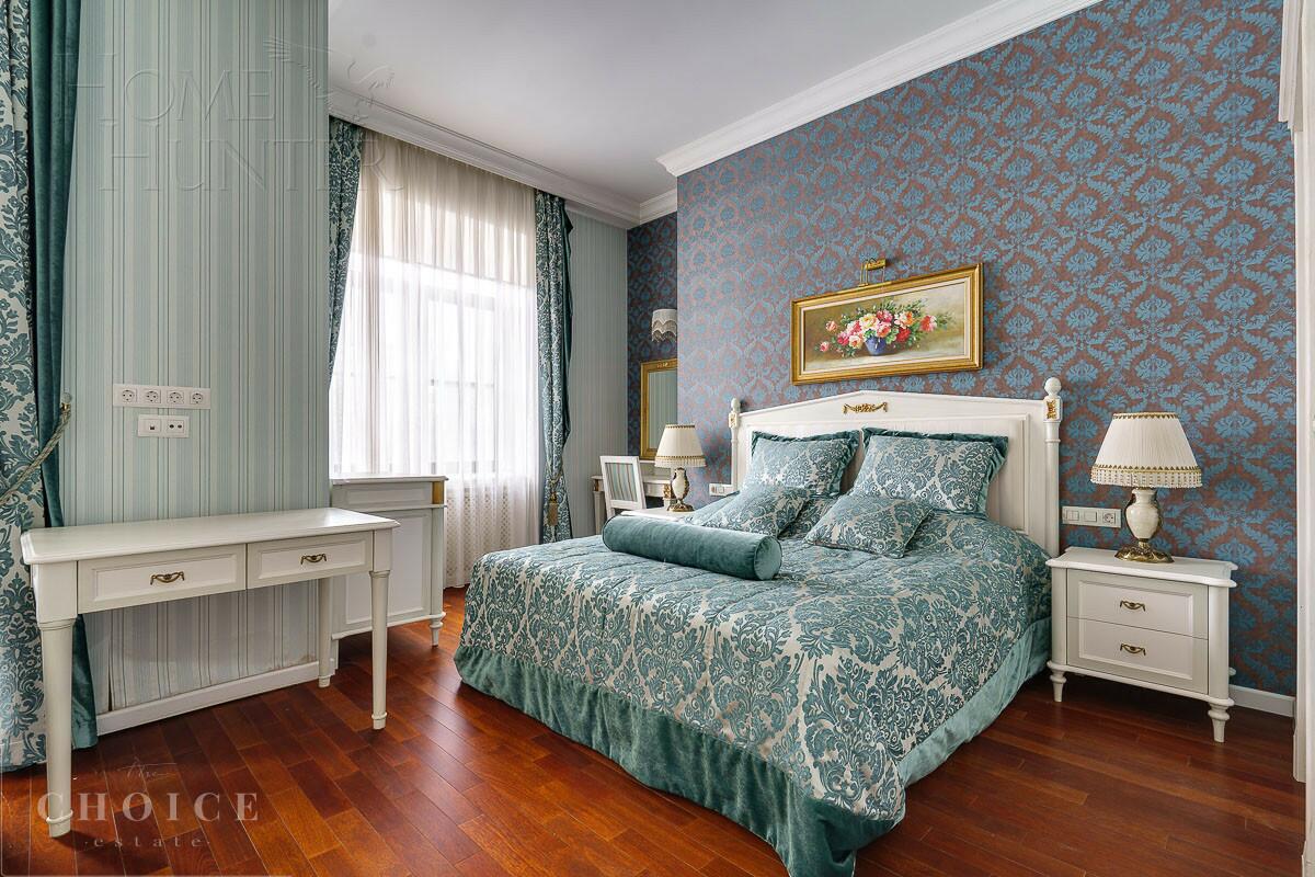 3-этажный таунхаус 400 м² с отделкой