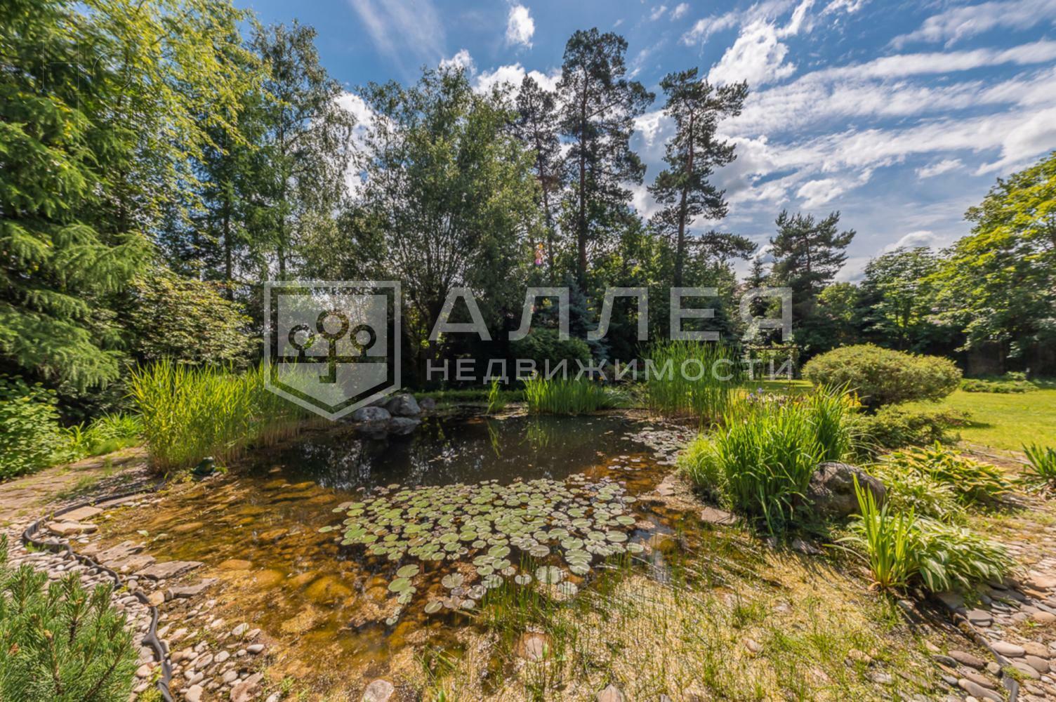 3-этажный коттедж 541 м² с отделкой