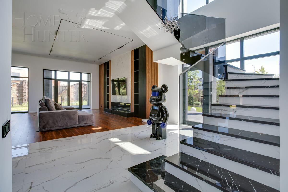 2-этажный коттедж 545 м² с отделкой