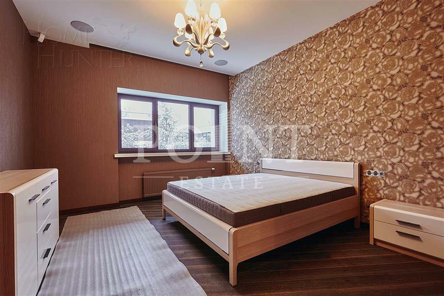 2-этажный коттедж 1 900 м² без отделки