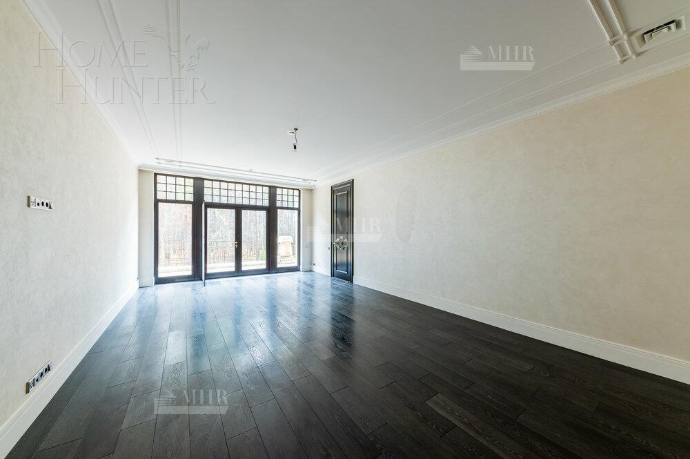 2-этажный коттедж 1 372 м² с отделкой