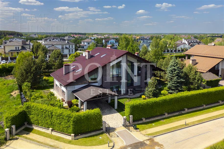 2-этажный коттедж 720 м² с отделкой