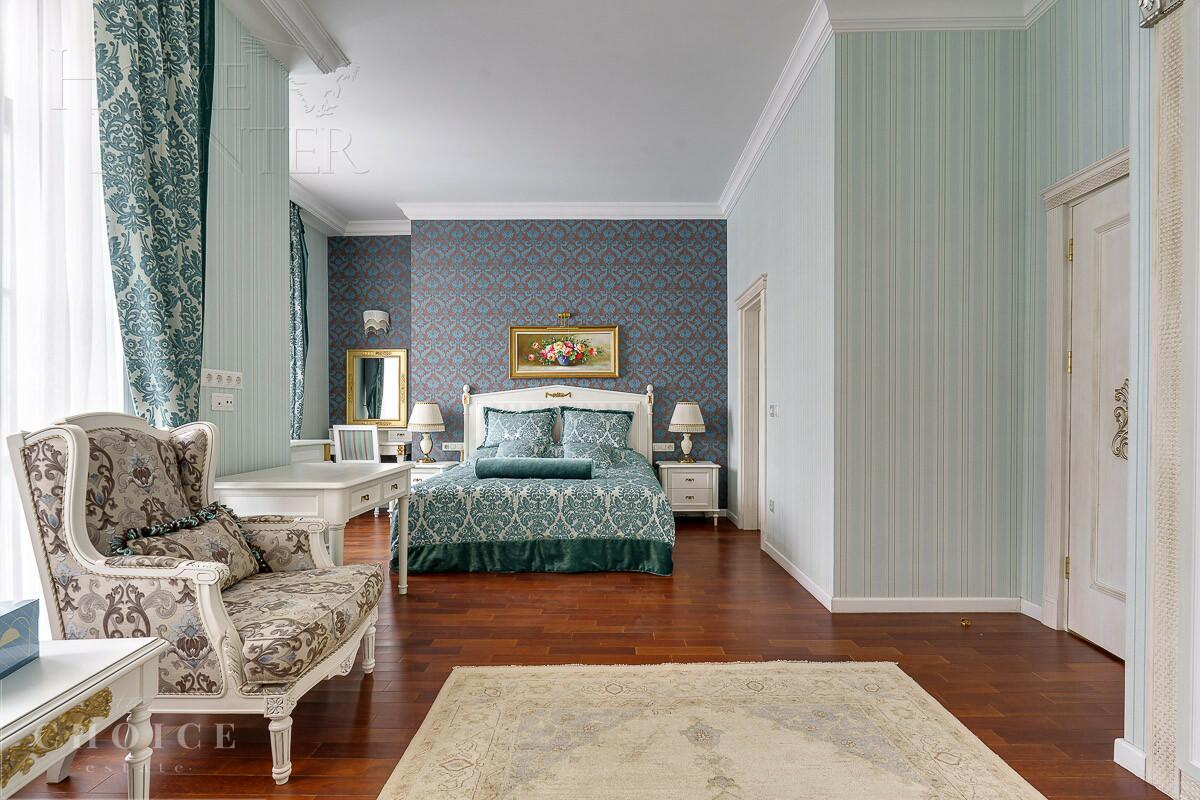 3-этажный таунхаус 400 м² с отделкой