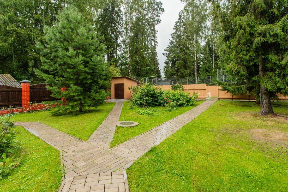 2-этажный коттедж 880 м² с отделкой