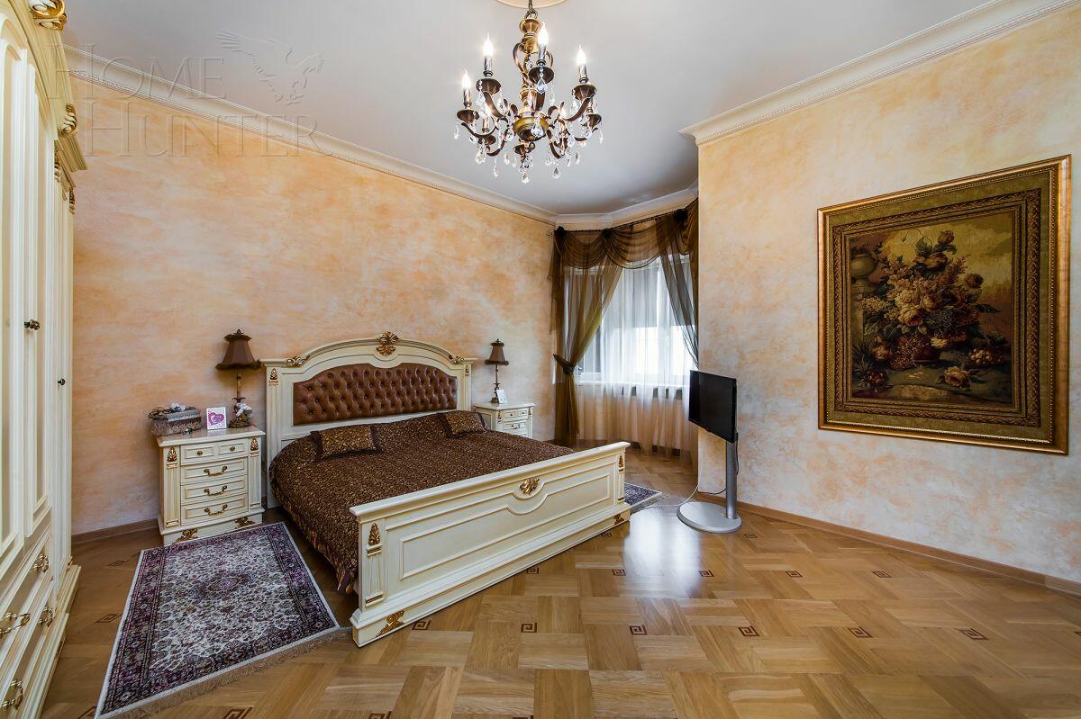 3-этажный коттедж 780 м² с отделкой