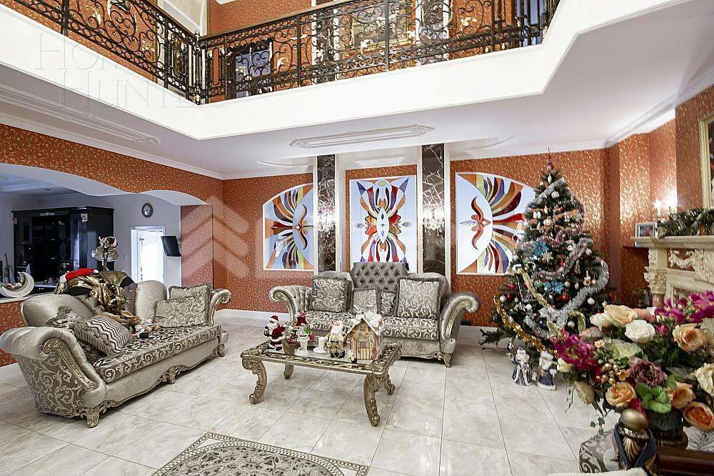 2-этажный коттедж 1 100 м² с отделкой