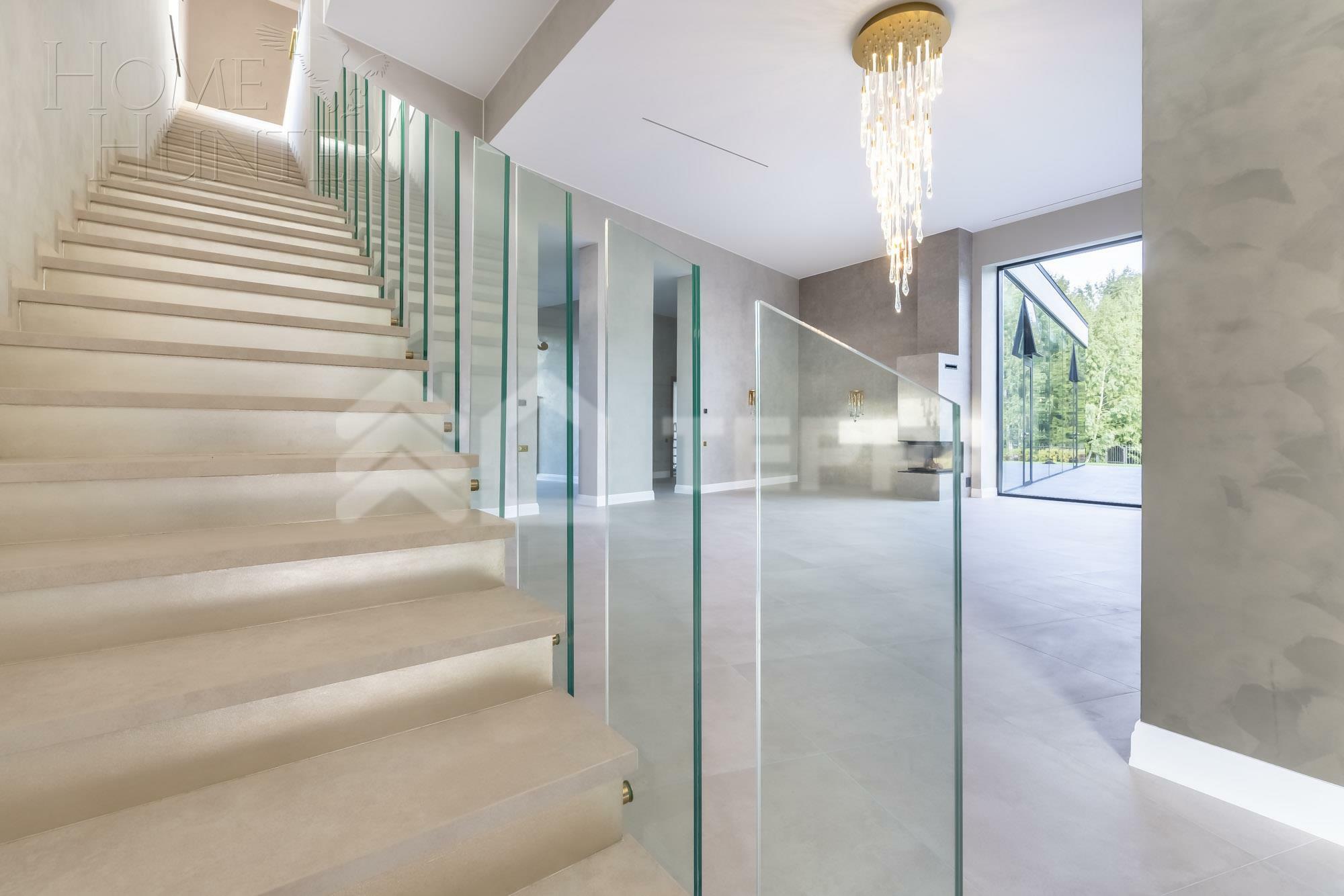 2-этажный коттедж 873 м² с отделкой