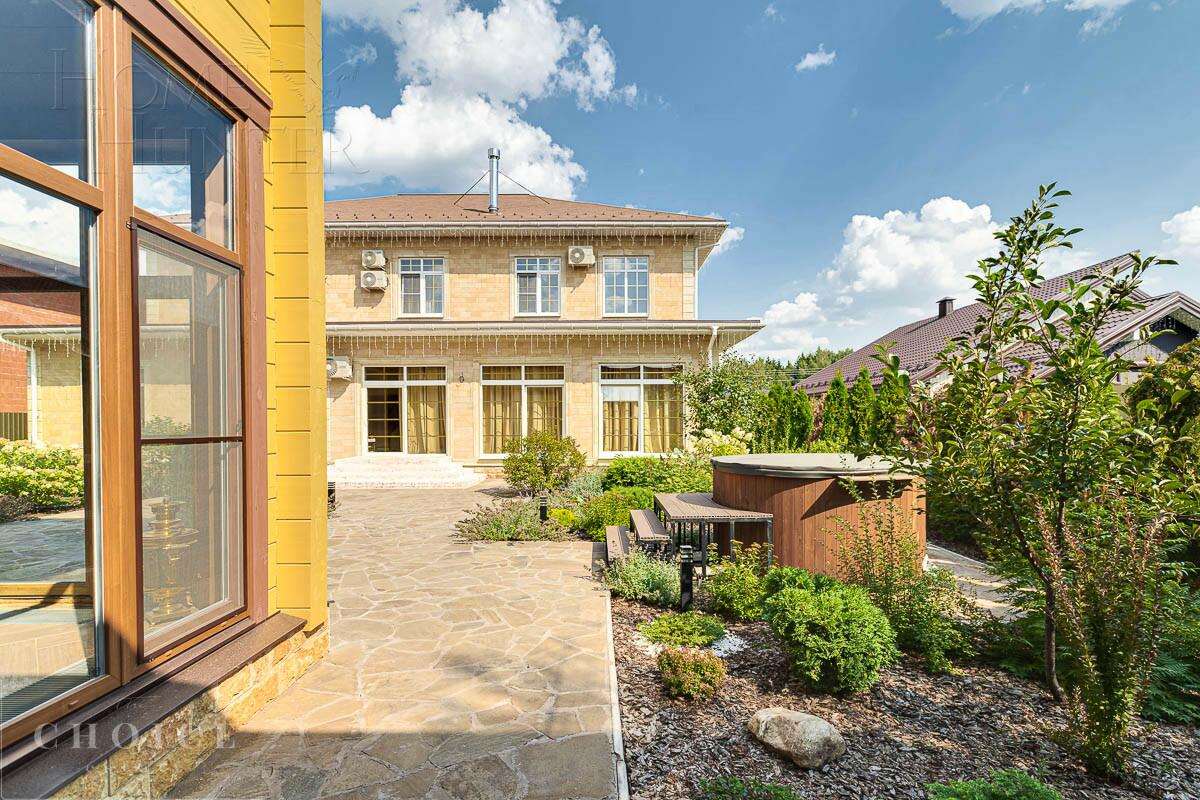 2-этажный коттедж 435.6 м² с отделкой