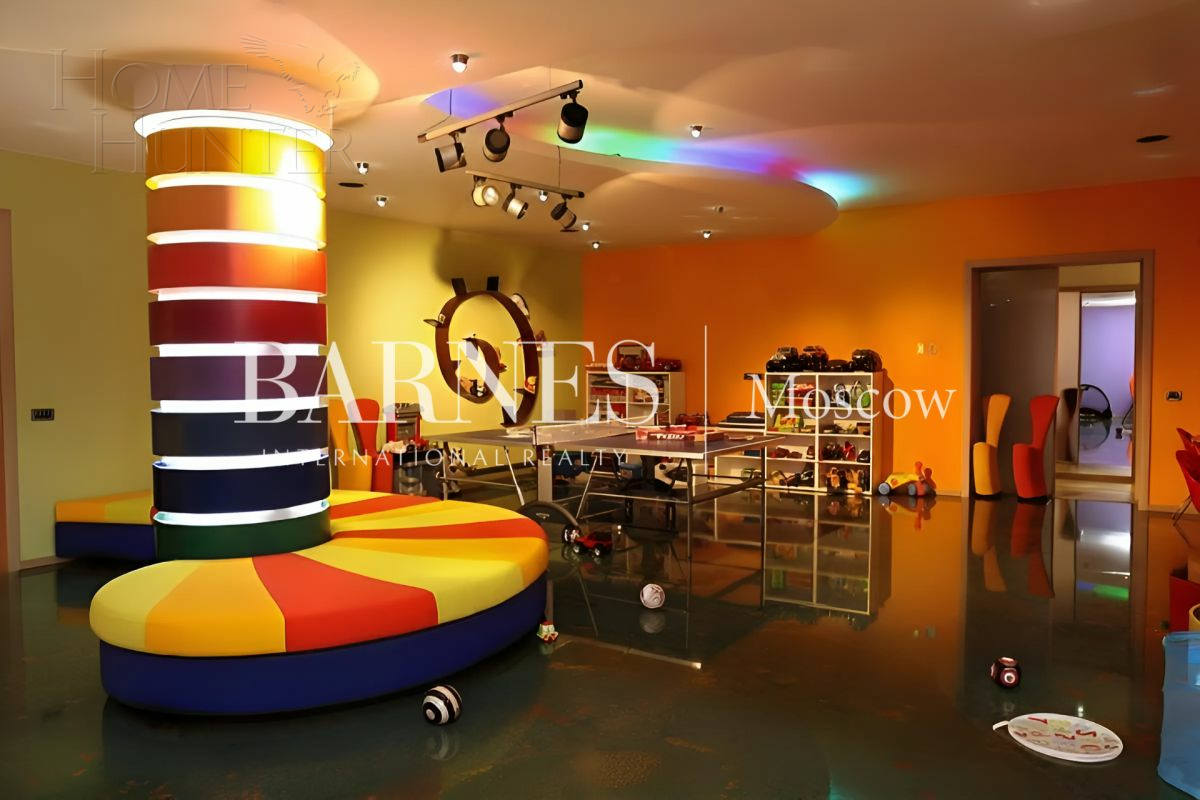 2-этажный коттедж 1 035 м² с отделкой