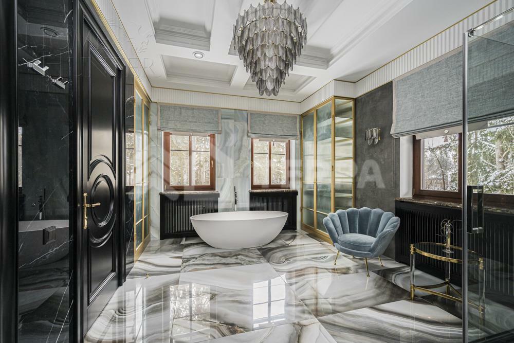 3-этажный коттедж 697 м² с отделкой