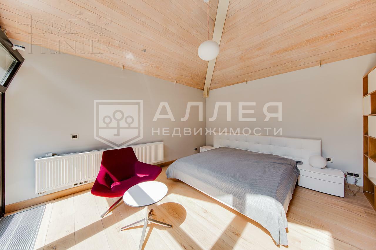 4-этажный коттедж 1 100 м² с отделкой