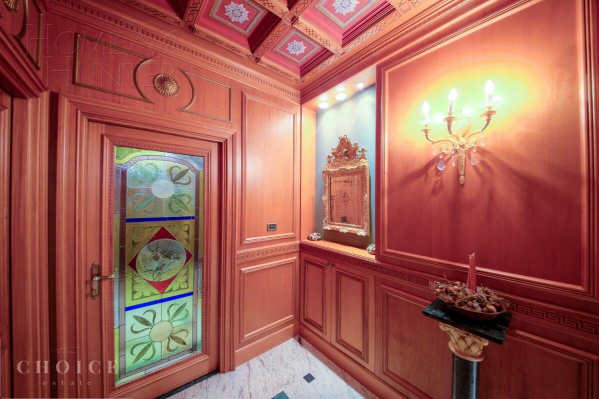 2-этажный коттедж 1 615 м² с отделкой