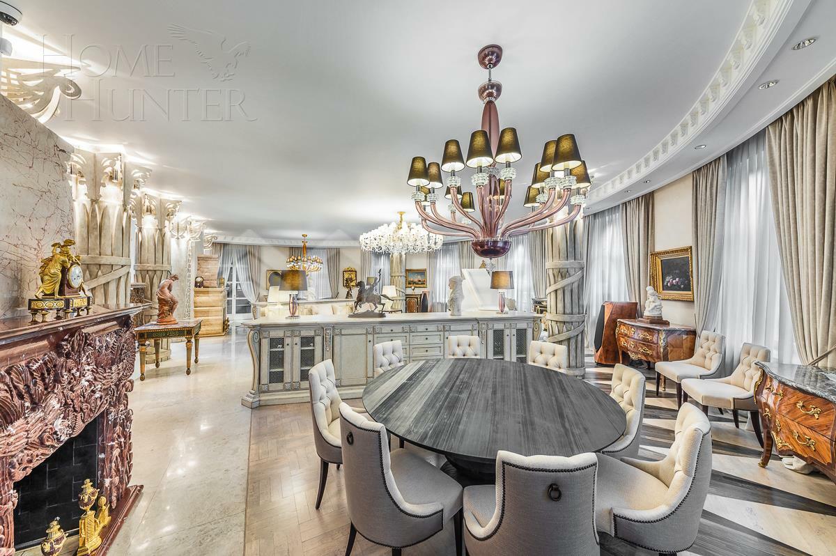 3-этажный коттедж 1 800 м² с отделкой