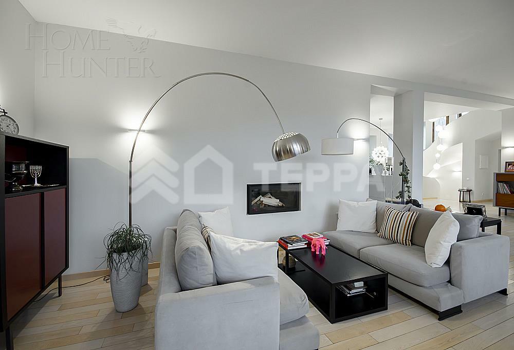 3-этажный коттедж 750 м² с отделкой