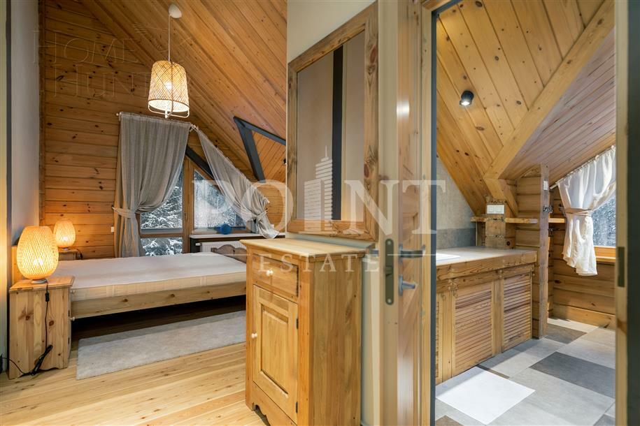 2-этажный коттедж 400 м² с отделкой