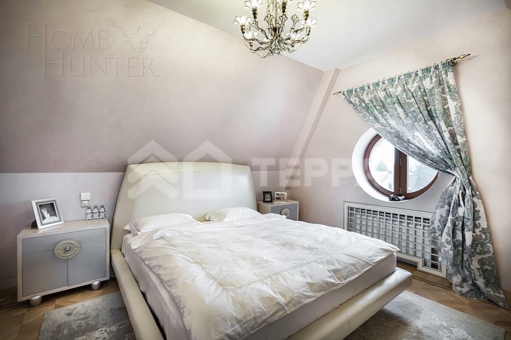 3-этажный коттедж 1 200 м² с отделкой