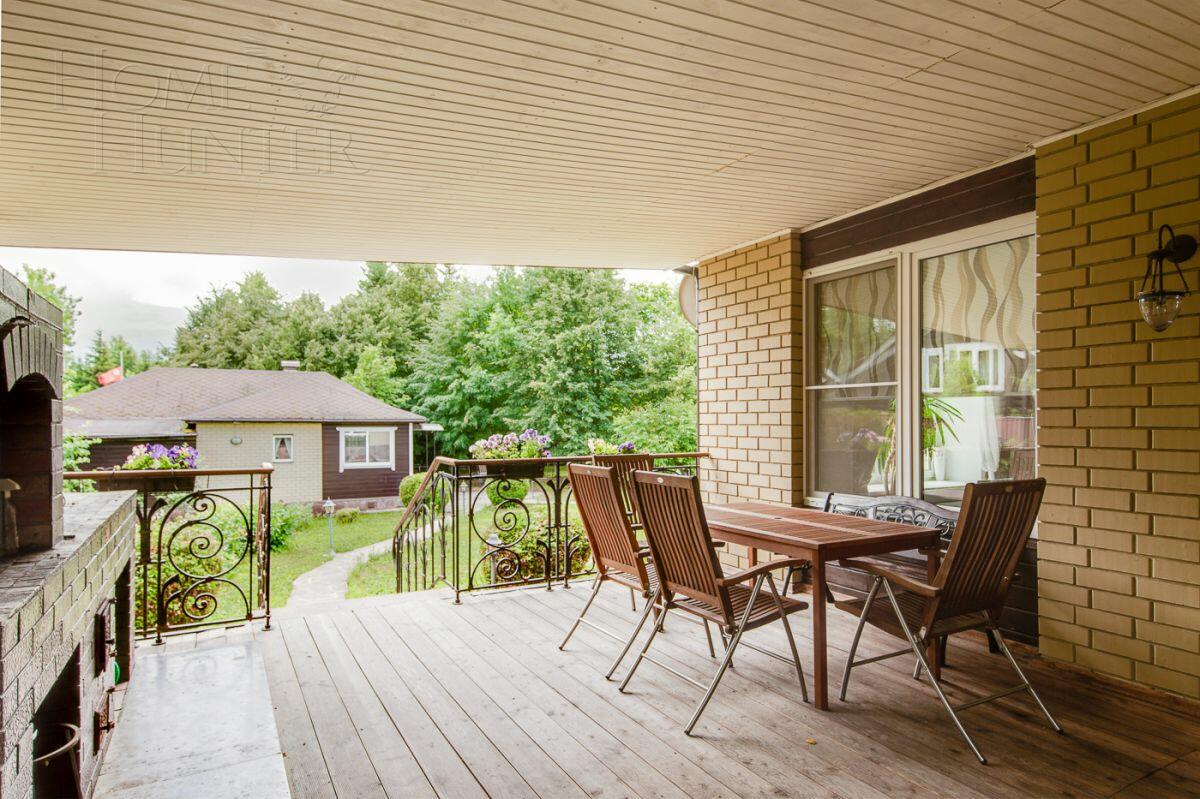 2-этажный коттедж 298 м² с отделкой