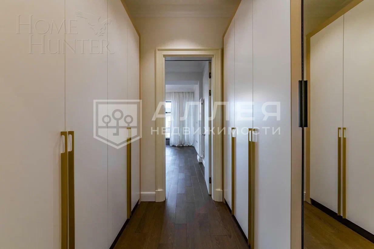 2-этажный коттедж 961 м² с отделкой