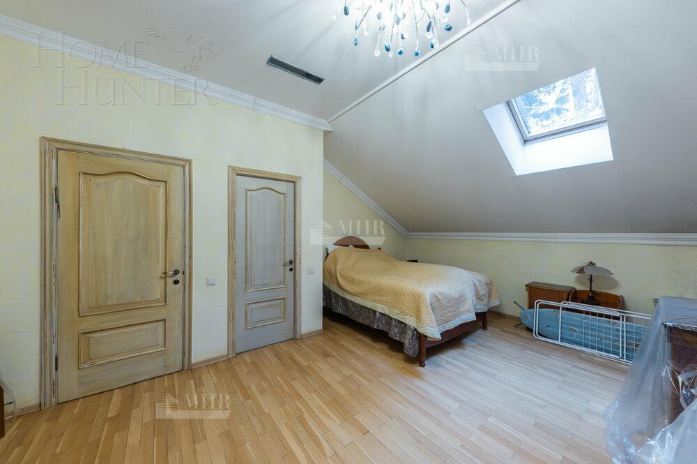 2-этажный коттедж 550 м² с отделкой