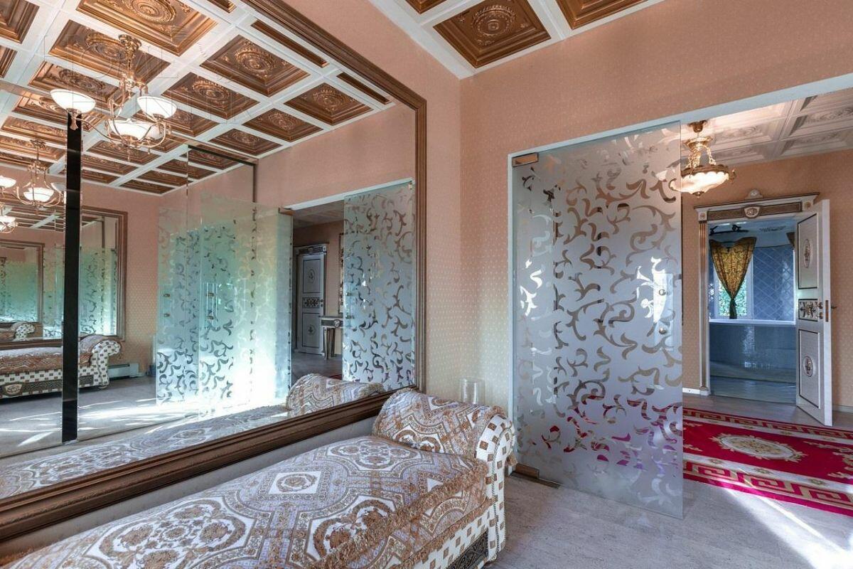 2-этажный коттедж 550 м² с отделкой