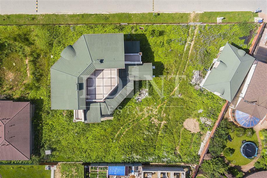 КОТТЕДЖ 780 м² без отделки