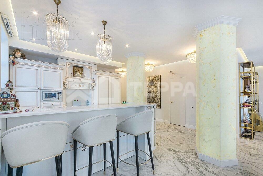 3-этажный коттедж 550 м² с отделкой