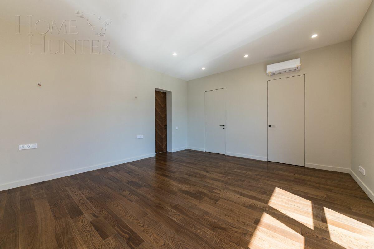 2-этажный коттедж 640 м² с отделкой