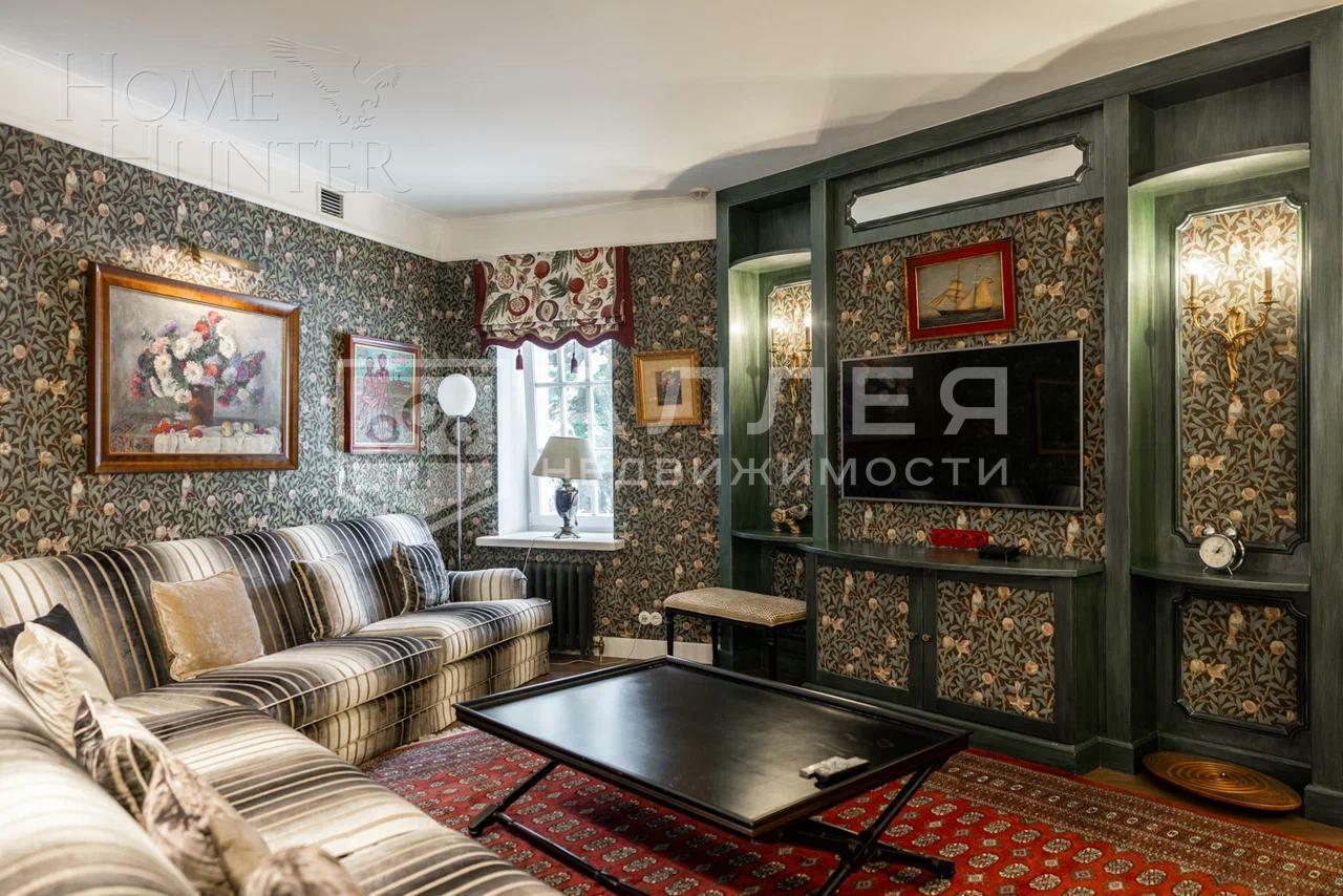 2-этажный коттедж 2 000 м² с отделкой