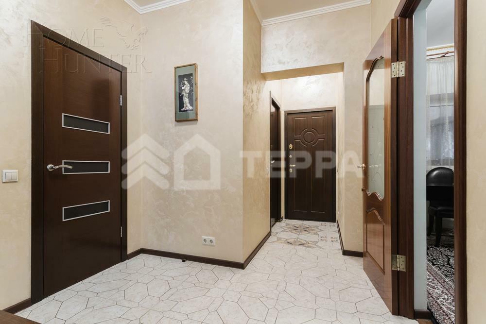 3-этажный таунхаус 200 м² с отделкой