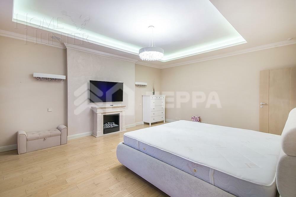 3-этажный таунхаус 450 м² с отделкой