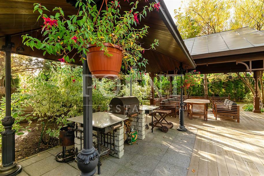 КОТТЕДЖ 2 000 м² с отделкой