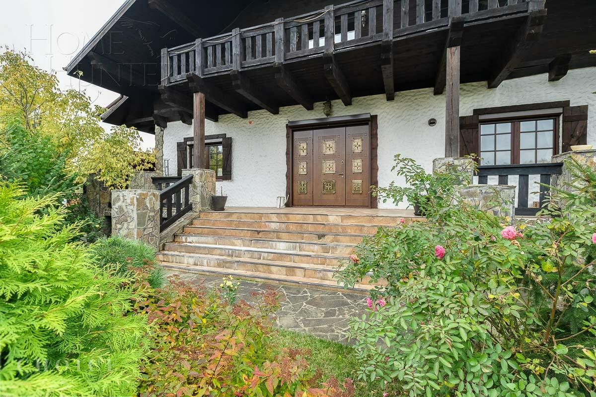 2-этажный коттедж 770 м² с отделкой