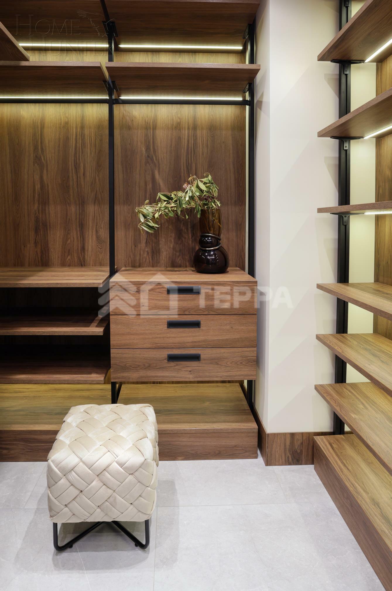 2-этажный коттедж 639 м² с отделкой