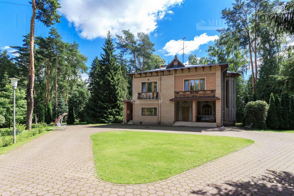 2-этажный коттедж 580 м² с отделкой