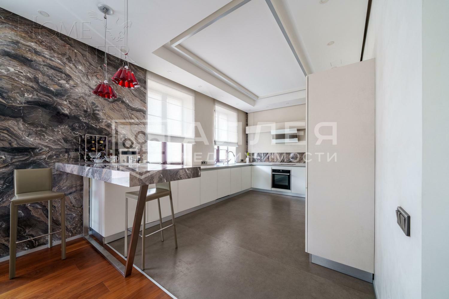 2-этажный коттедж 355 м² с отделкой