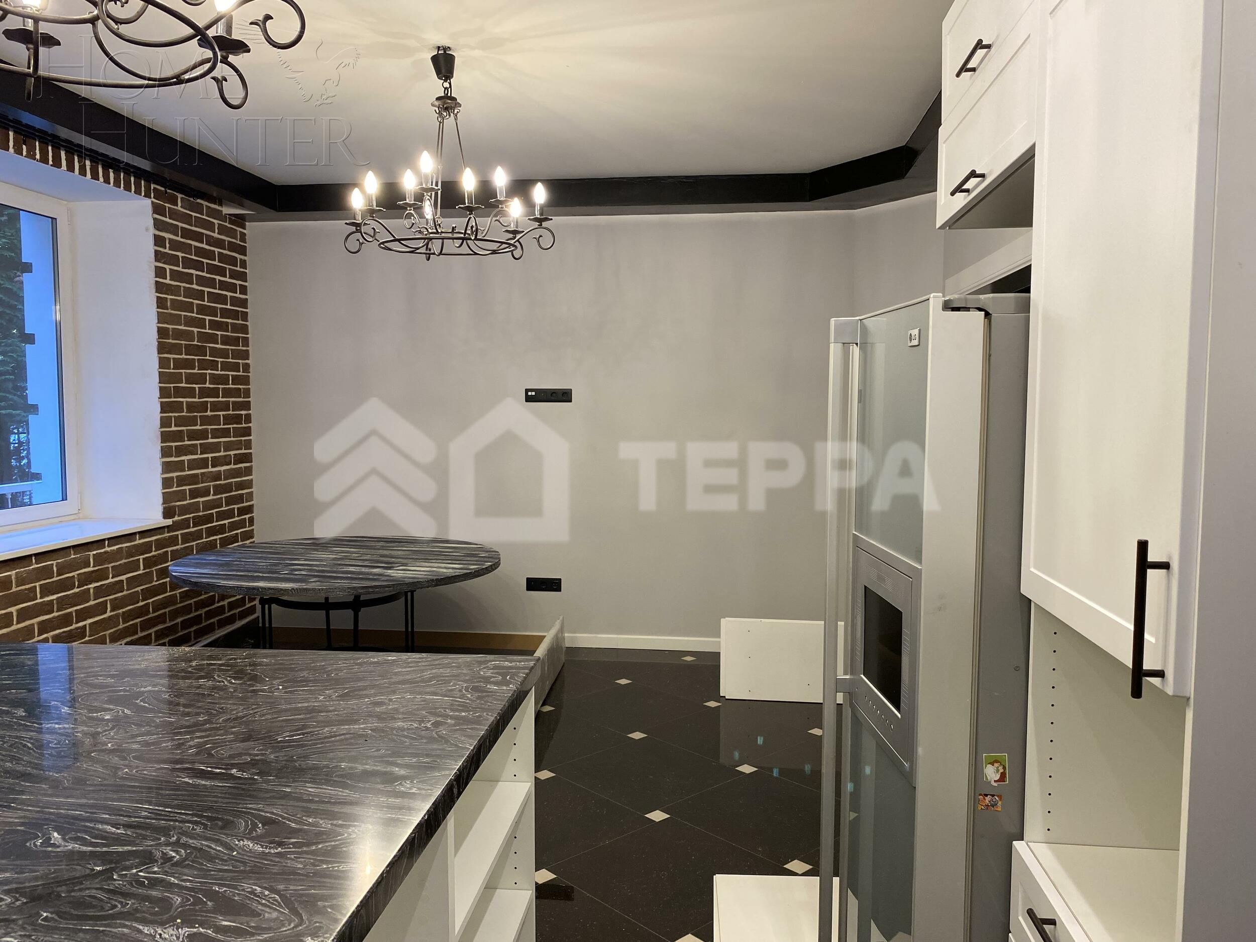 3-этажный таунхаус 265 м² с отделкой