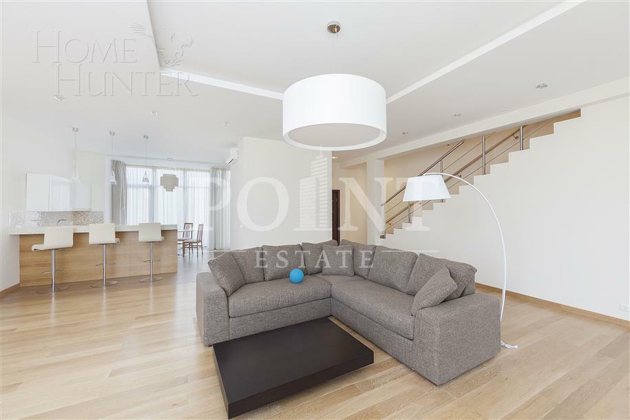 2-этажный таунхаус 380 м² с отделкой