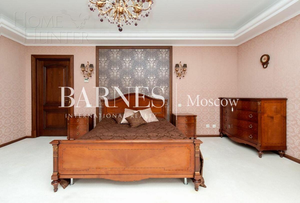 2-этажный коттедж 1 400 м² с отделкой