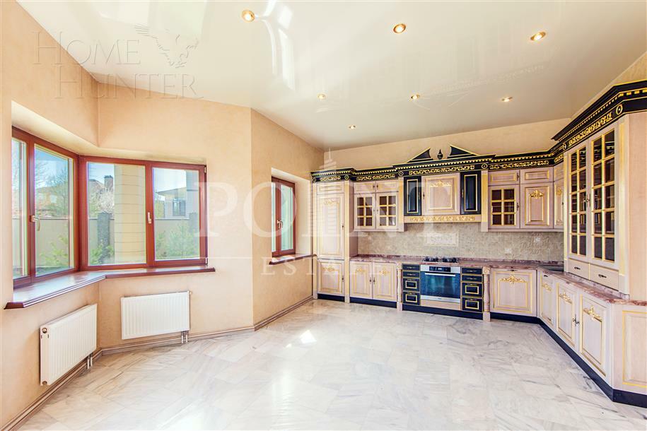 3-этажный коттедж 500 м² с отделкой