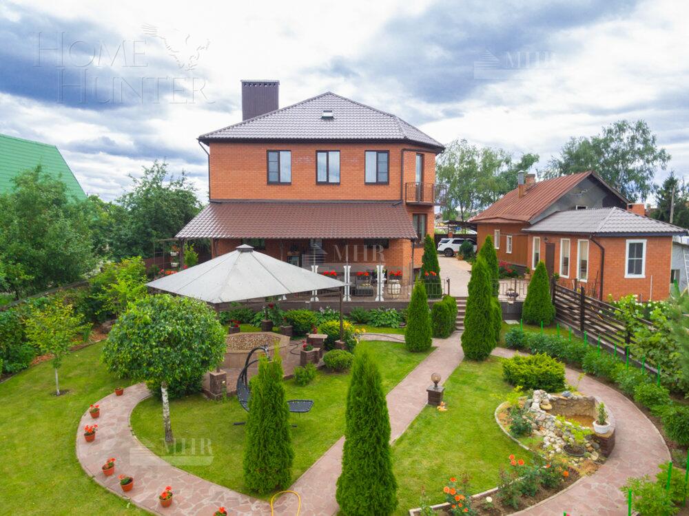 2-этажный коттедж 580 м² с отделкой