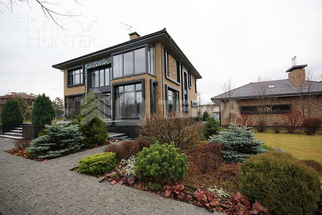 2-этажный коттедж 750 м² с отделкой