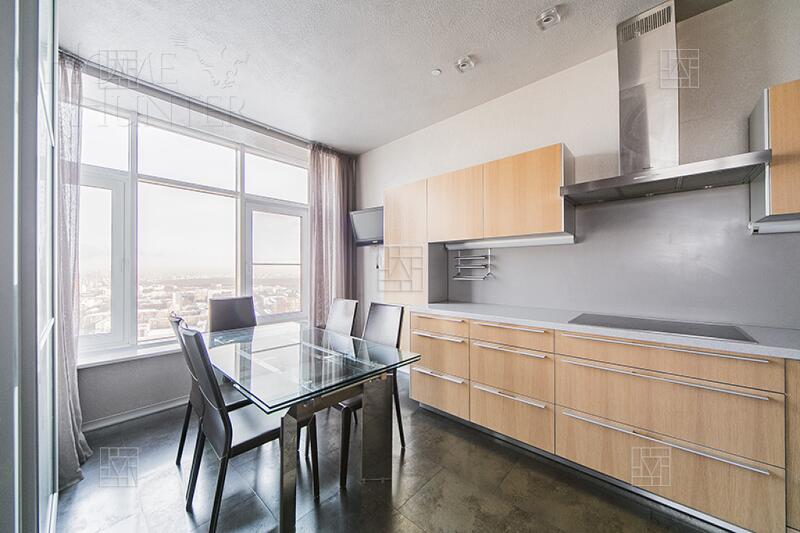 4-КОМН. КВАРТИРА С ОТДЕЛКОЙ 177.1 М² НА 32 ЭТАЖЕ