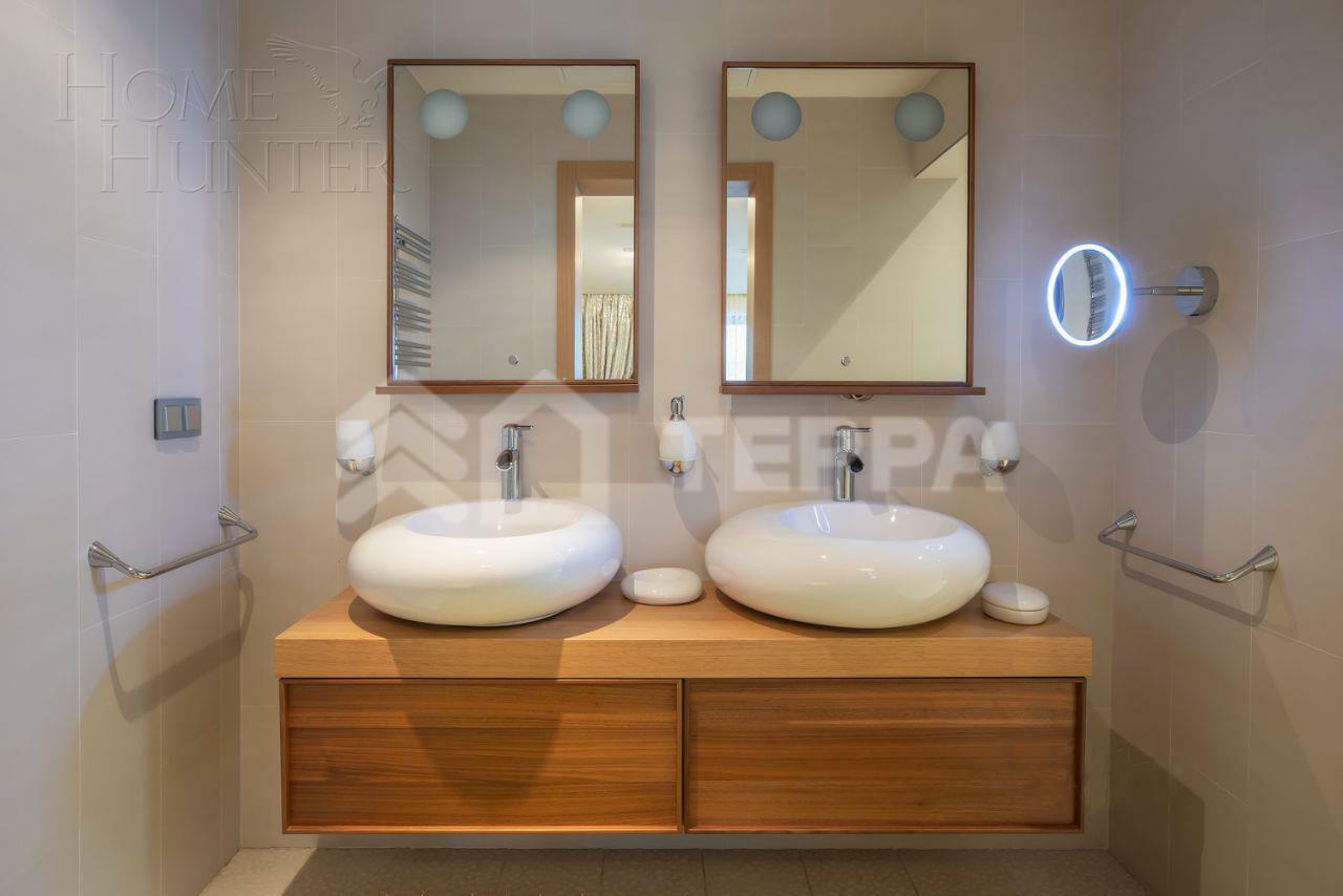 3-этажный коттедж 500 м² с отделкой