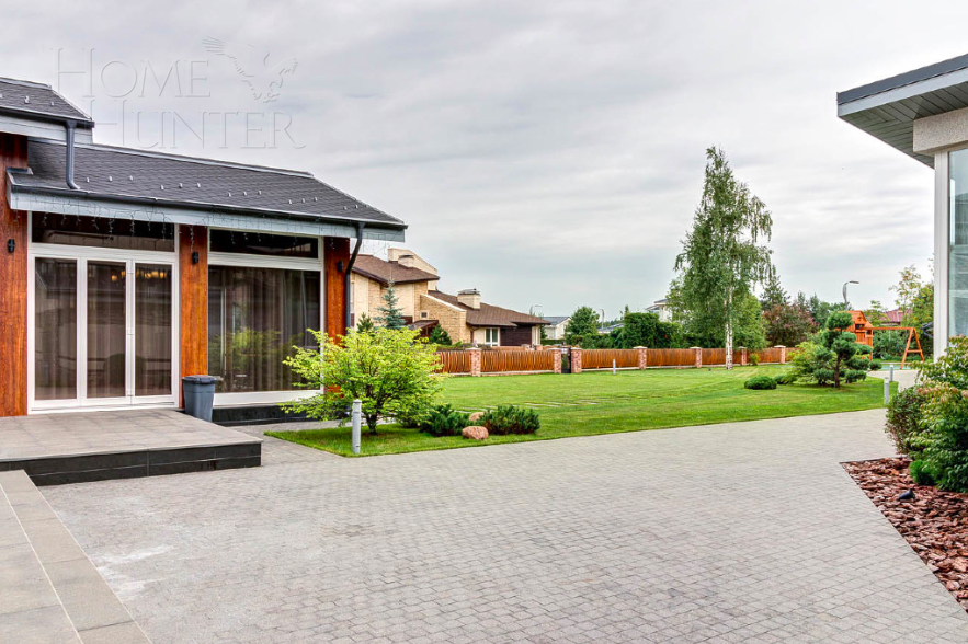 2-этажный коттедж 1 700 м² без отделки