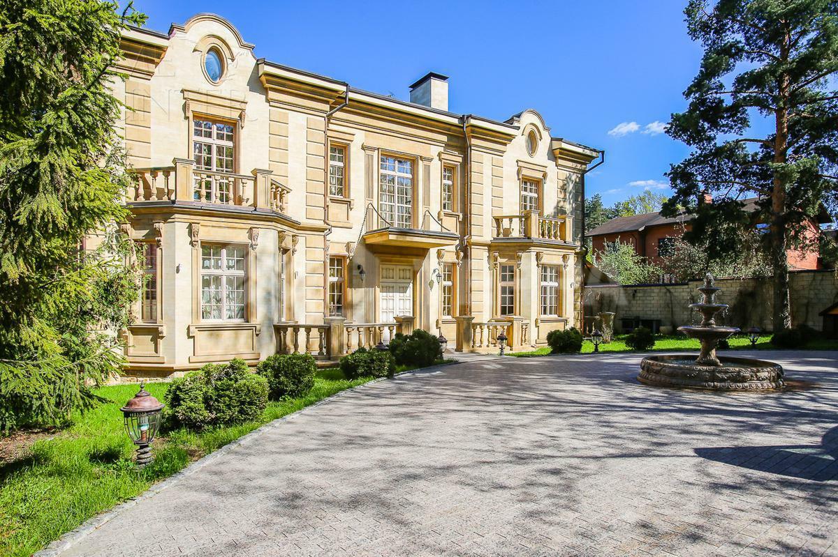 2-этажный коттедж 780 м² с отделкой